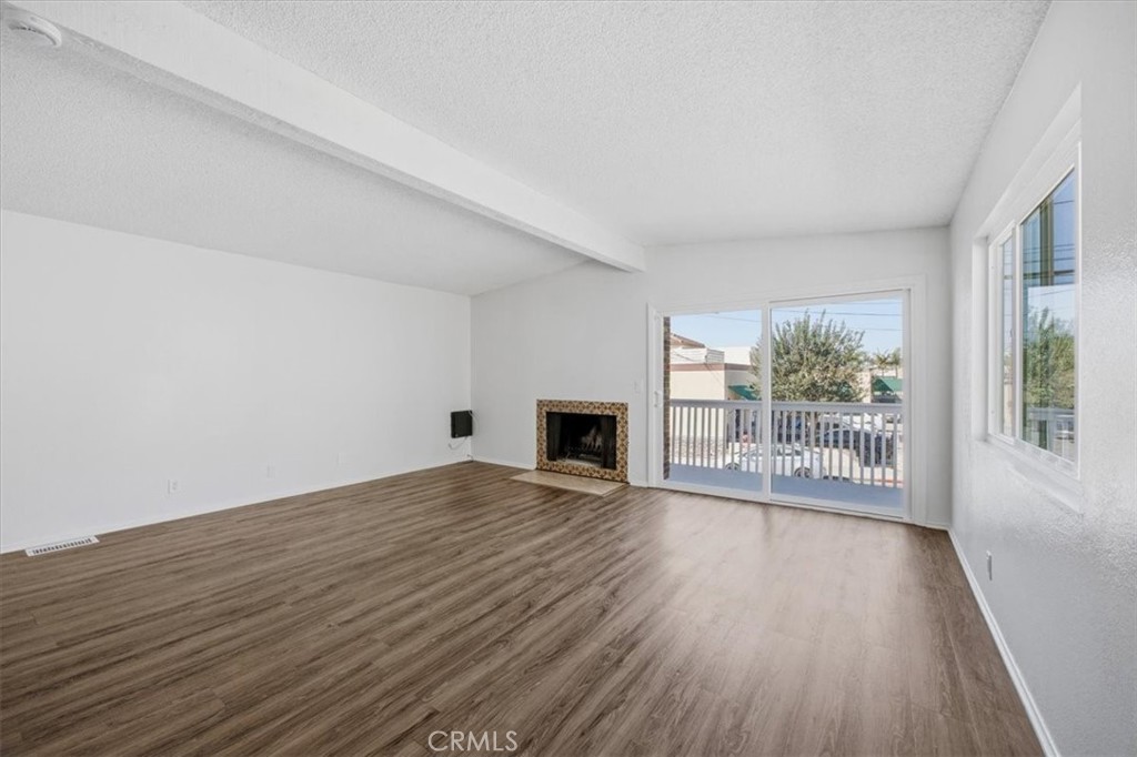 814 3rd Street Property Photo 5
