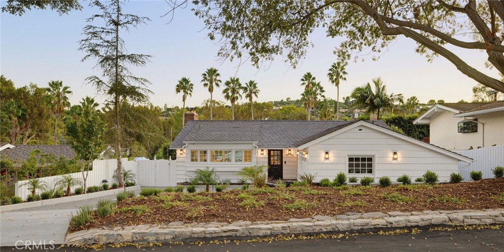 4036 Via Pima Property Photo 1