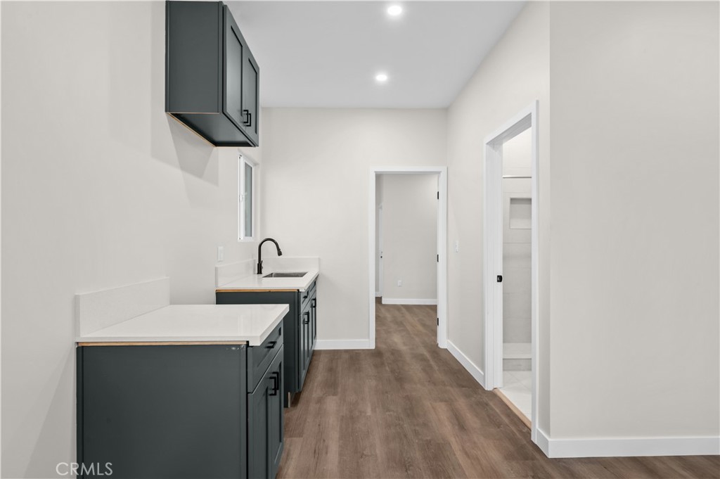 259 W 42nd Street Property Photo 27
