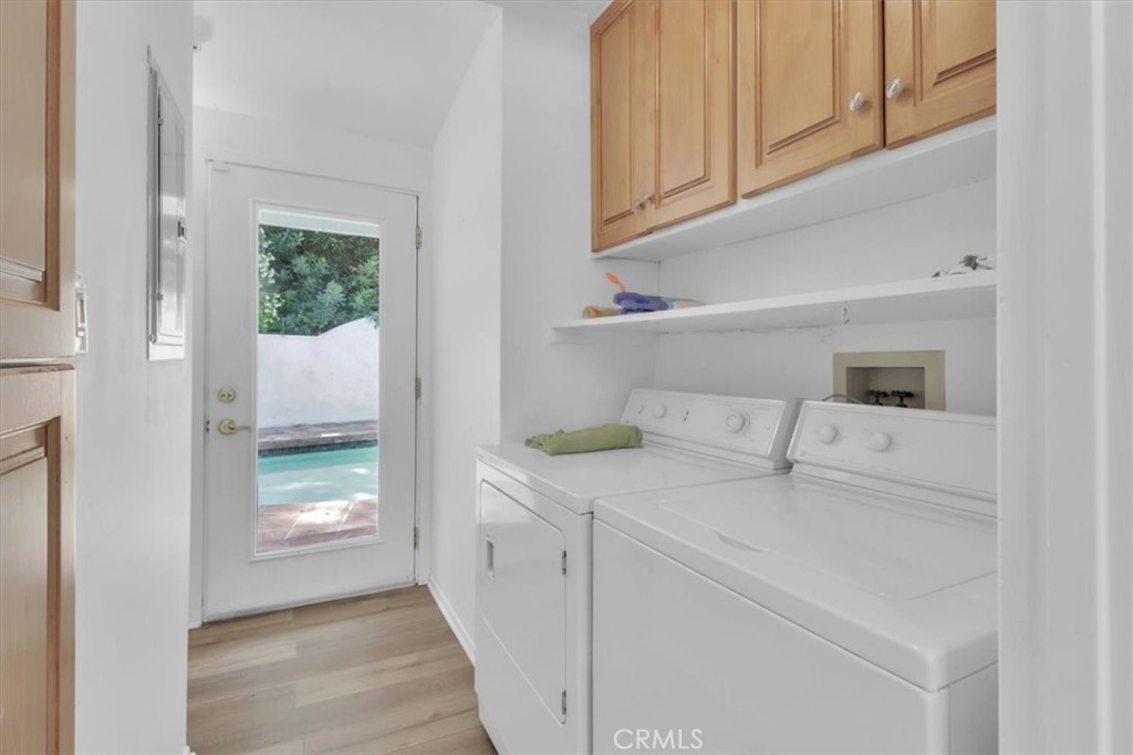 9466 Hidden Valley Place Property Photo 12