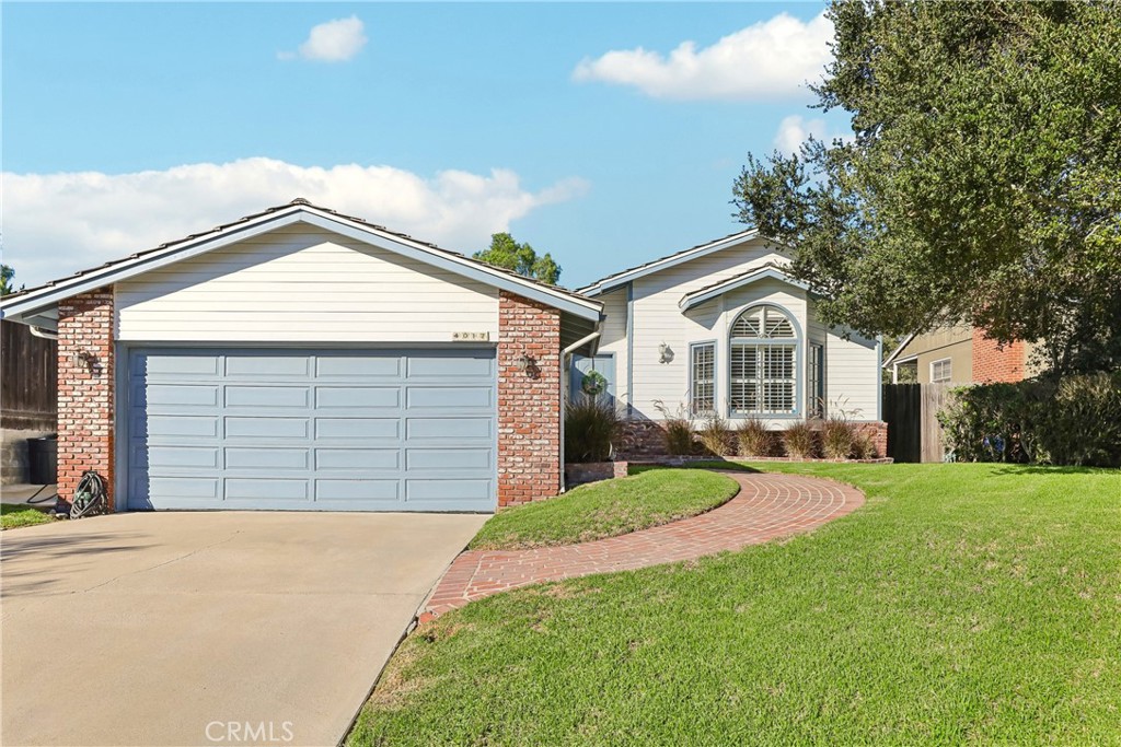 4017 Via Pavion Property Photo 1