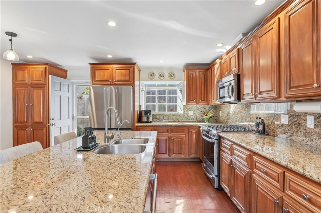 4017 Via Pavion Property Photo 2
