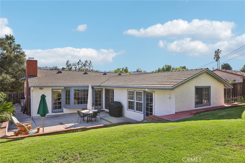 4017 Via Pavion Property Photo 4