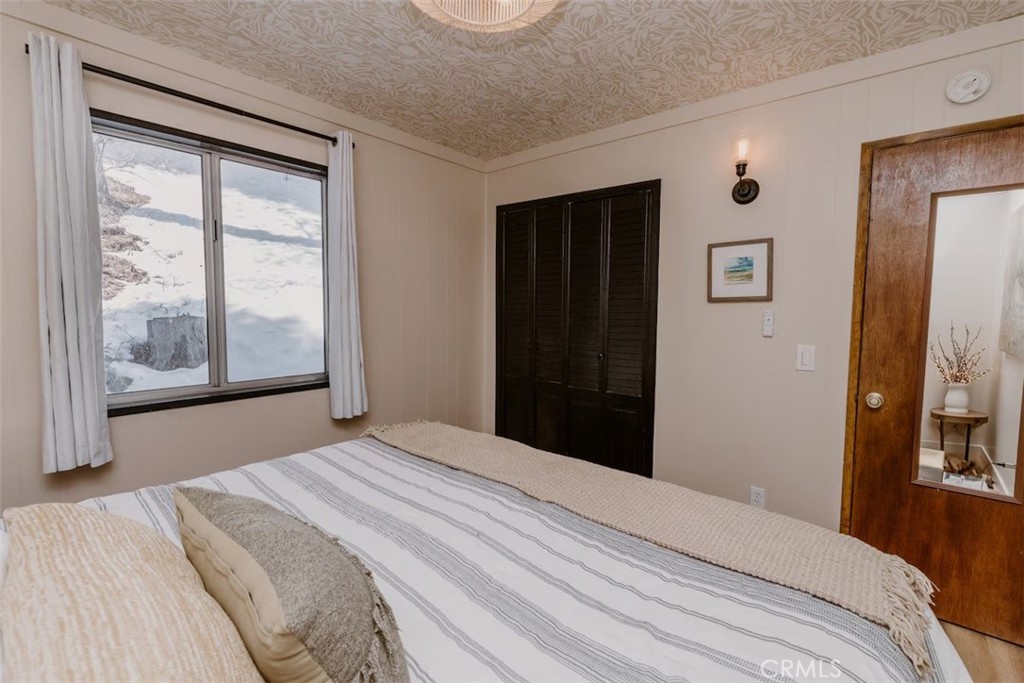 42975 Falls Property Photo 11