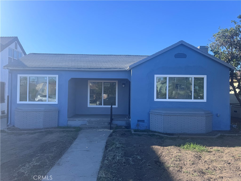 1150 W 64th Street Property Photo 1