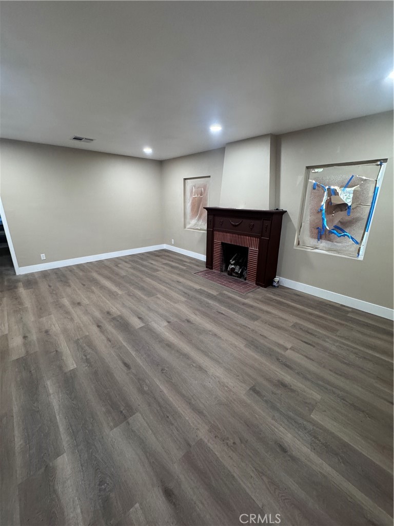 1150 W 64th Street Property Photo 11