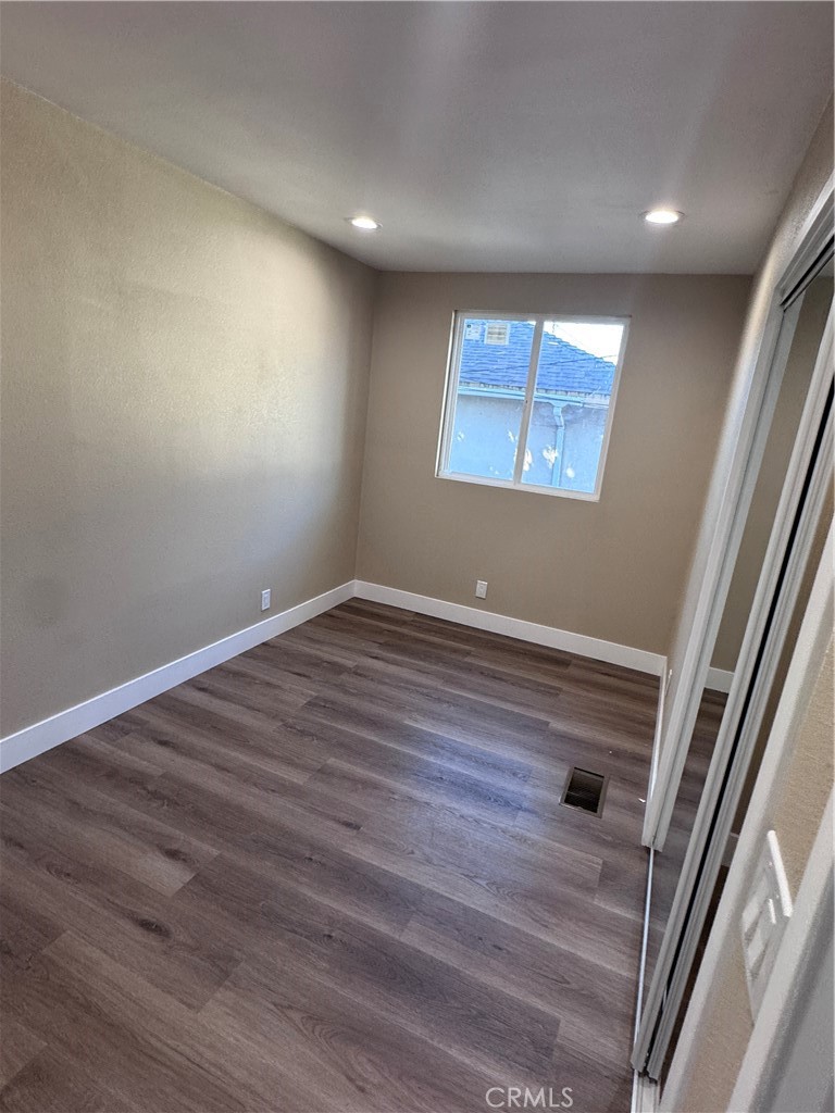 1150 W 64th Street Property Photo 19