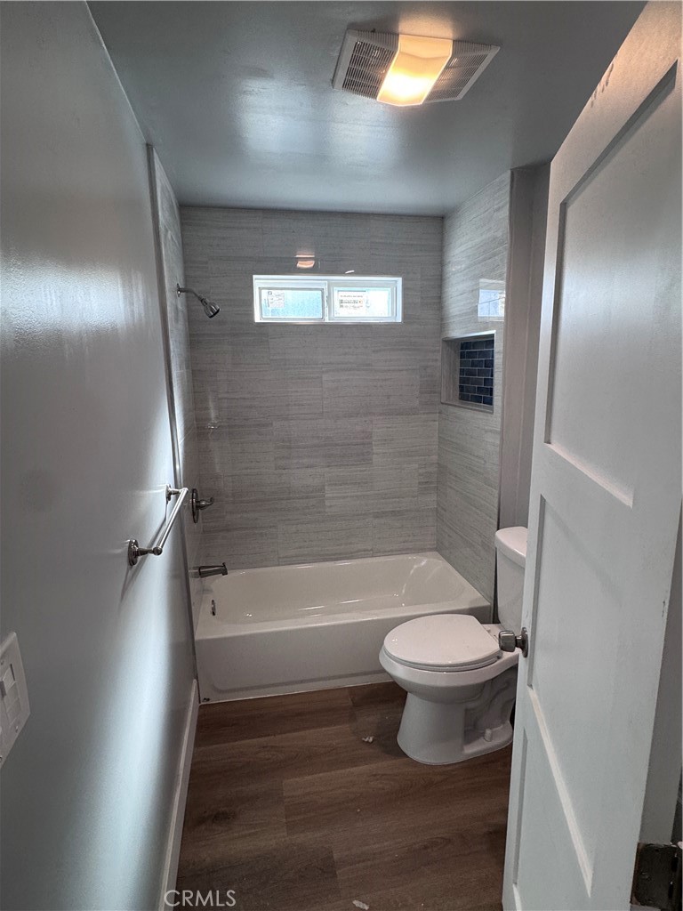 1150 W 64th Street Property Photo 26