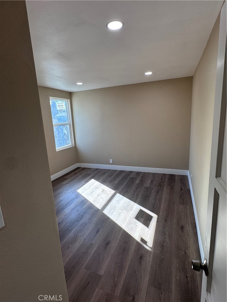 1150 W 64th Street Property Photo 36