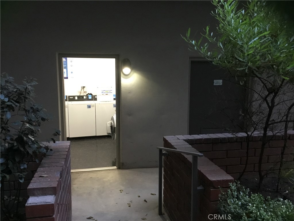 1440 Veteran Avenue 322 Property Photo 6