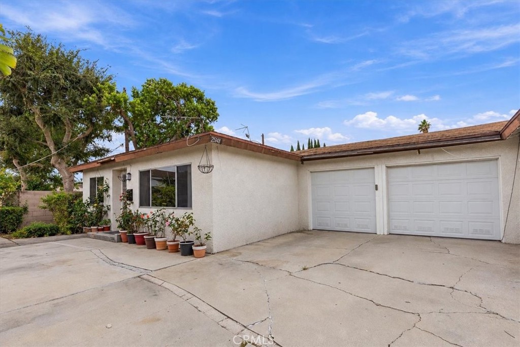 25152 Ebony Lane Property Photo 1