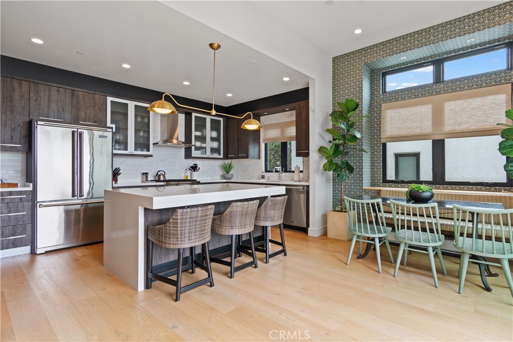 802 Bard Property Photo 5