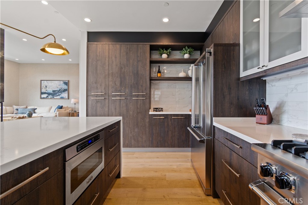 802 Bard Property Photo 7