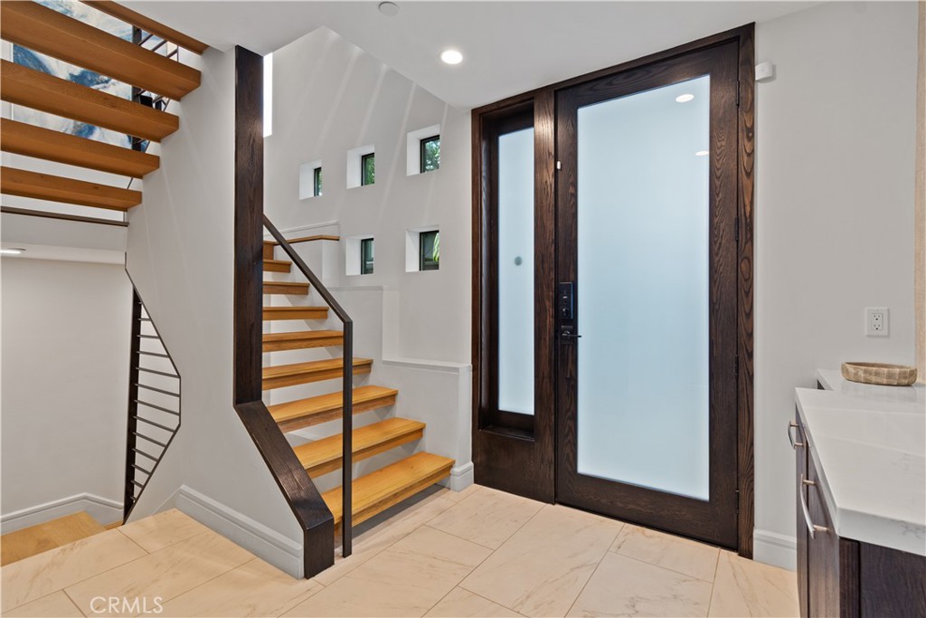 802 Bard Property Photo 24