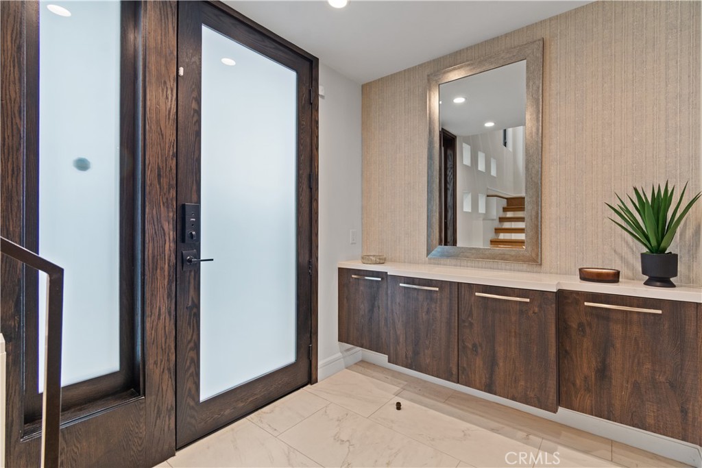 802 Bard Property Photo 25