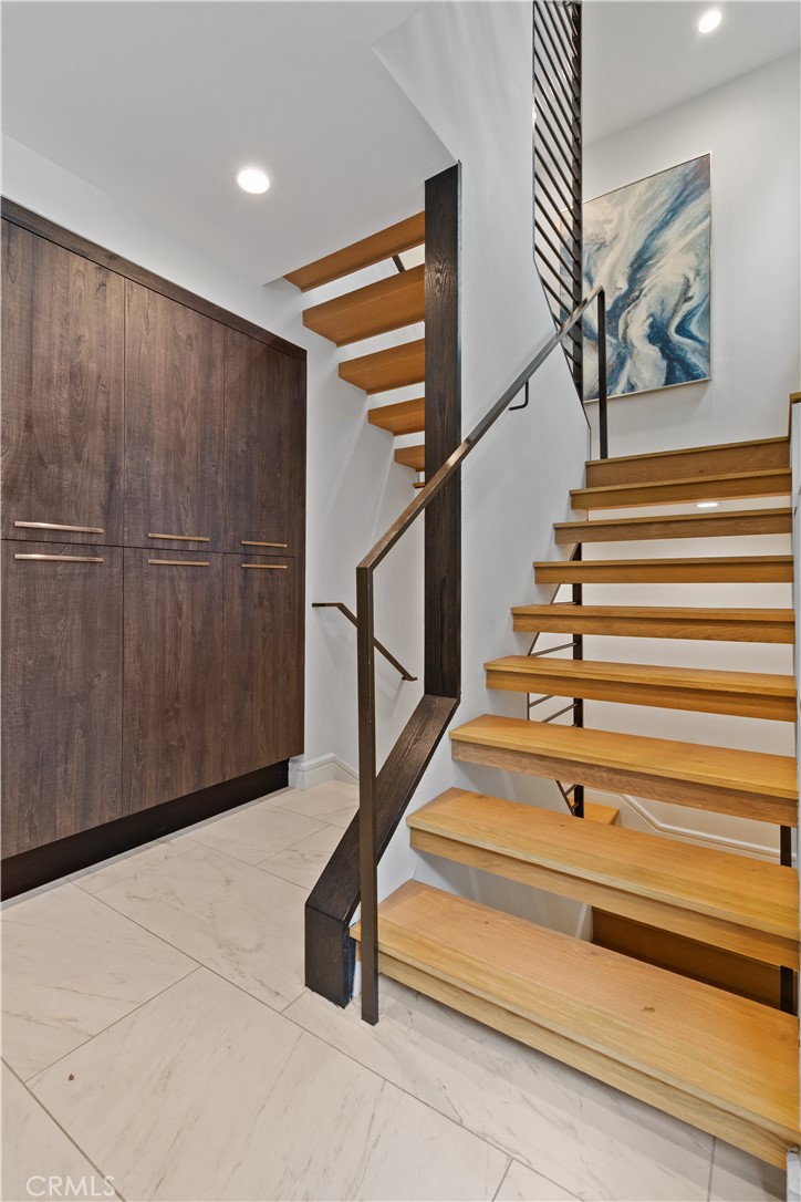 802 Bard Property Photo 26