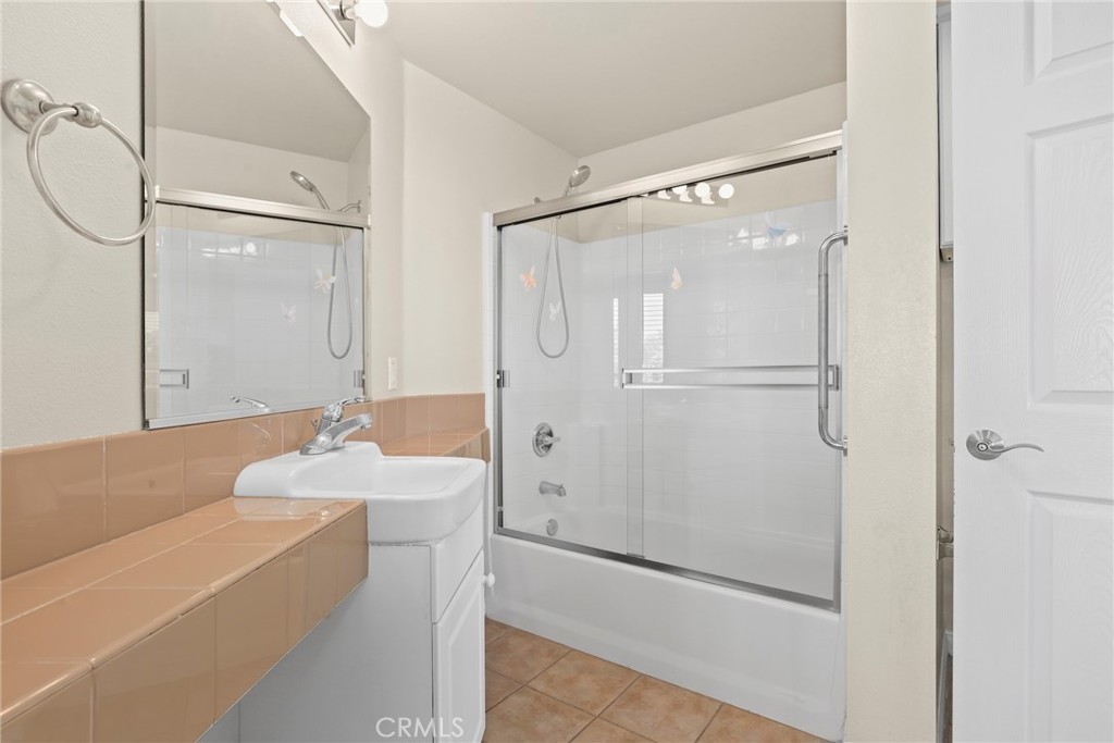 2742 Cabrillo Avenue 212 Property Photo 28