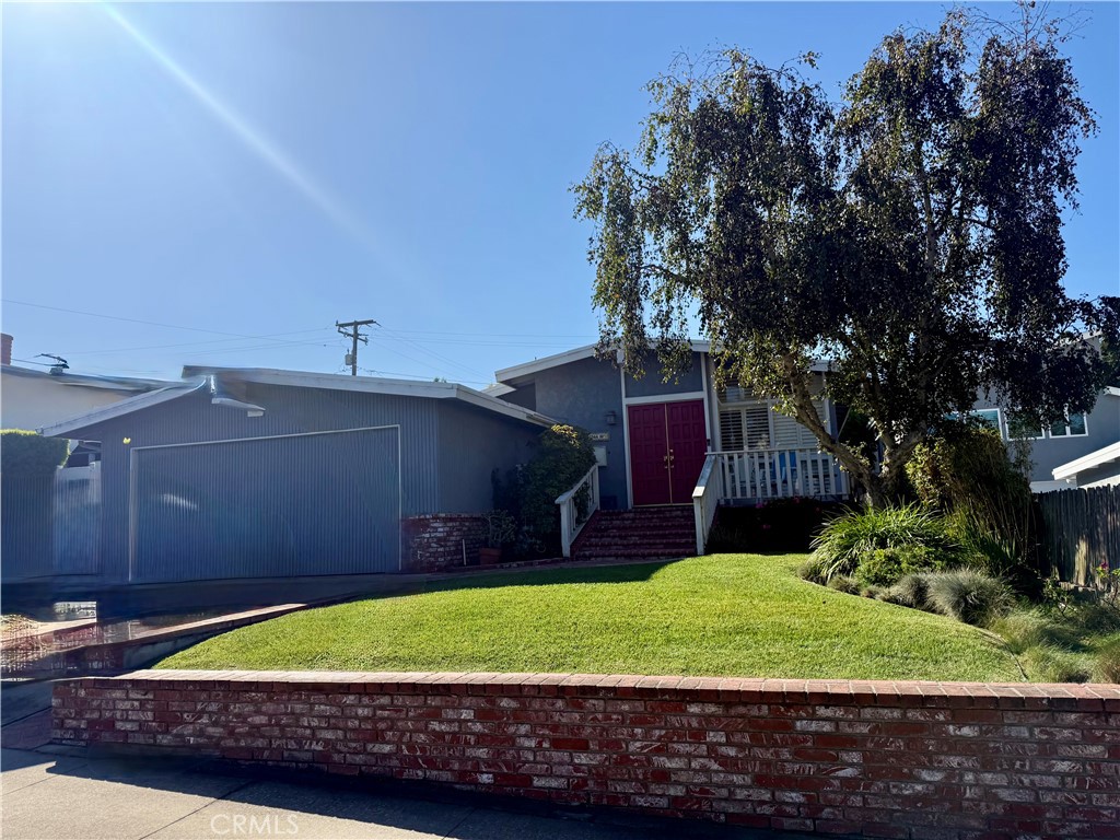 1344 18th Property Photo 1