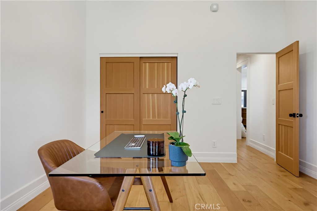 2932 Edgehill Property Photo 21