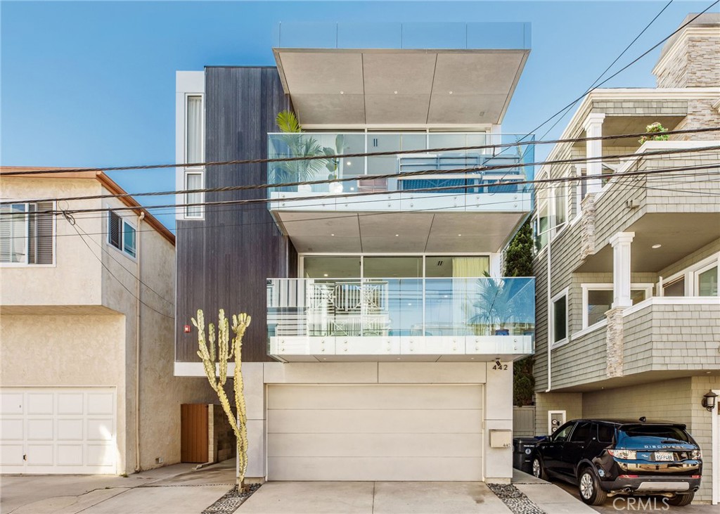 442 23rd Place Property Photo 1
