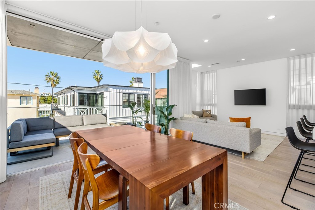 442 23rd Place Property Photo 11