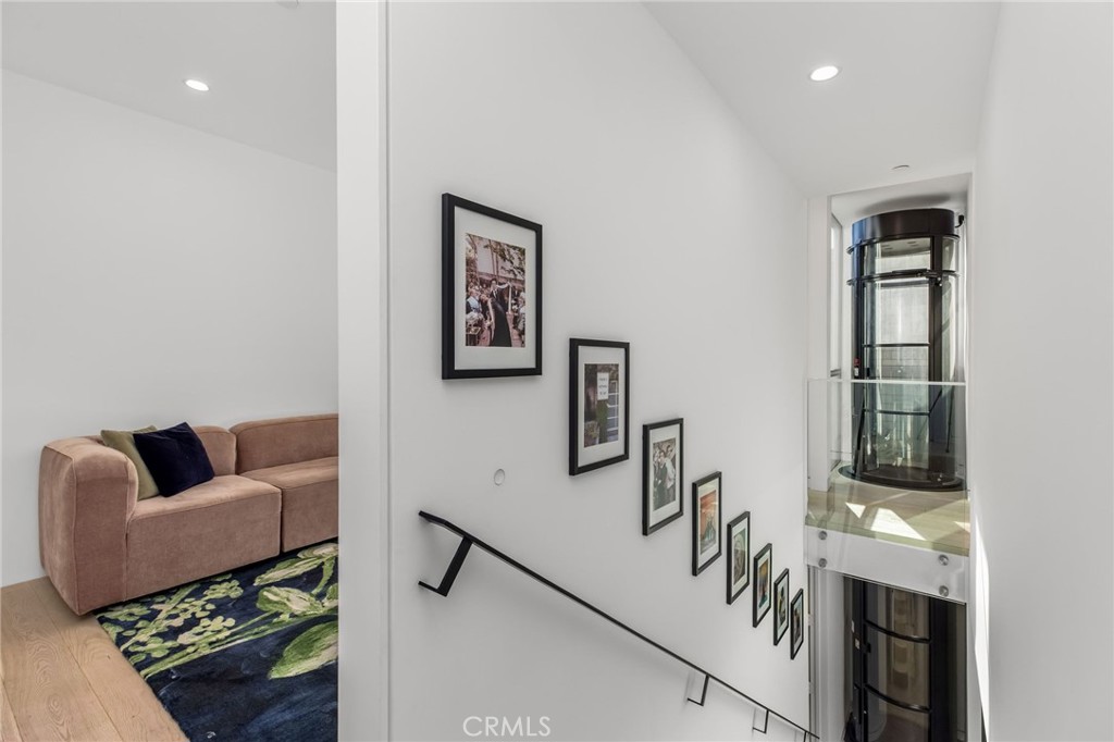 442 23rd Place Property Photo 14