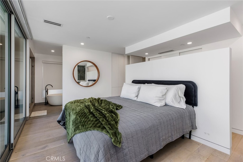 442 23rd Place Property Photo 18