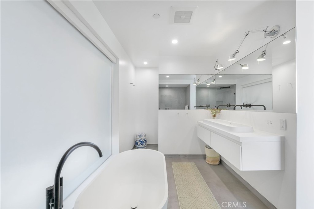 442 23rd Place Property Photo 19