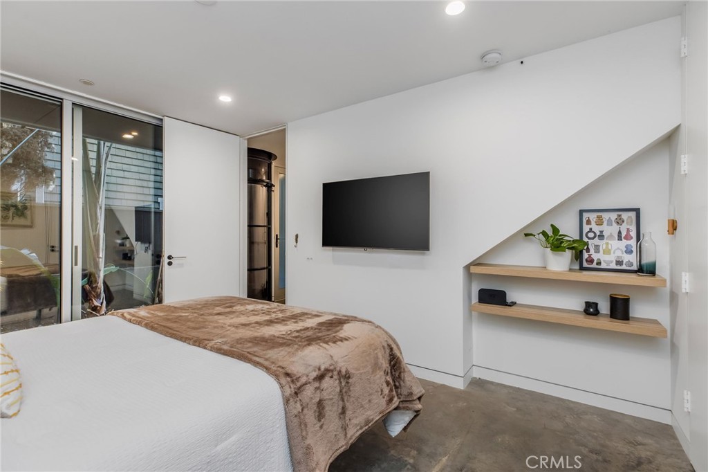 442 23rd Place Property Photo 32