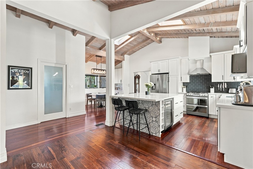 6201 Picardie Property Photo 12