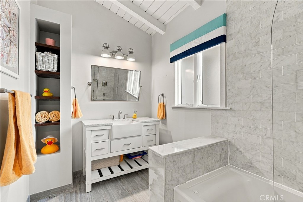 6201 Picardie Property Photo 35