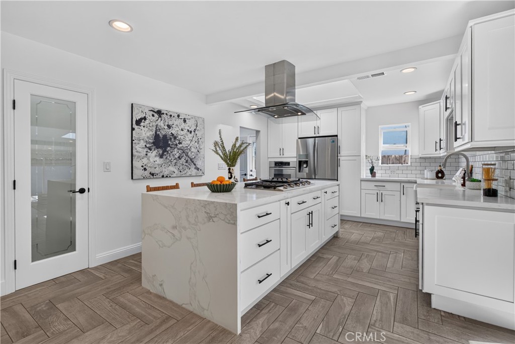 16912 Marlin Place Property Photo 14