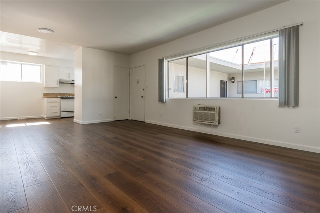 4653 Fulton Property Photo 5