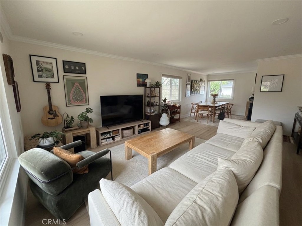 28623 Coveridge Property Photo 2