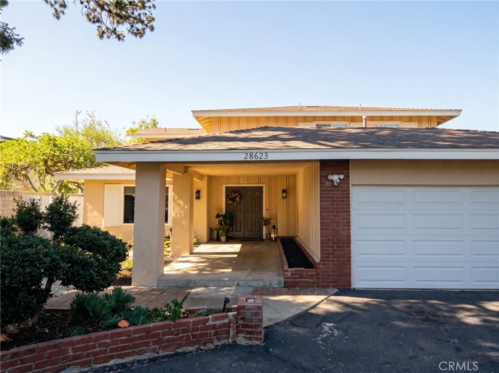 28623 Coveridge Property Photo 15