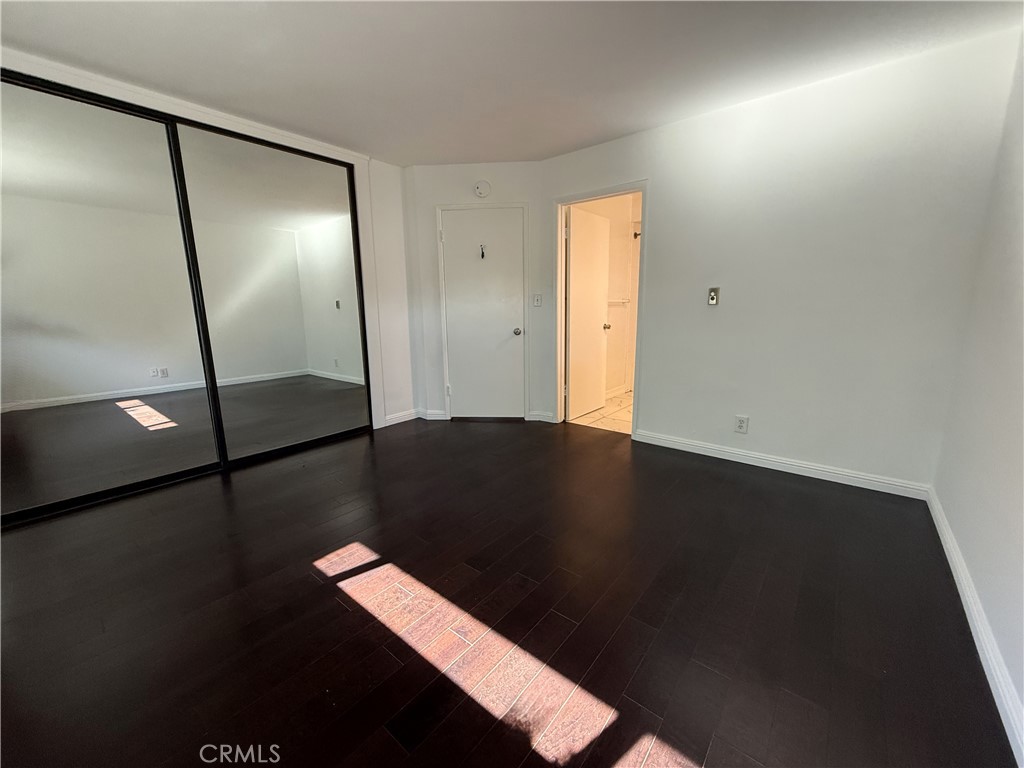 22711 Maple B Property Photo 9
