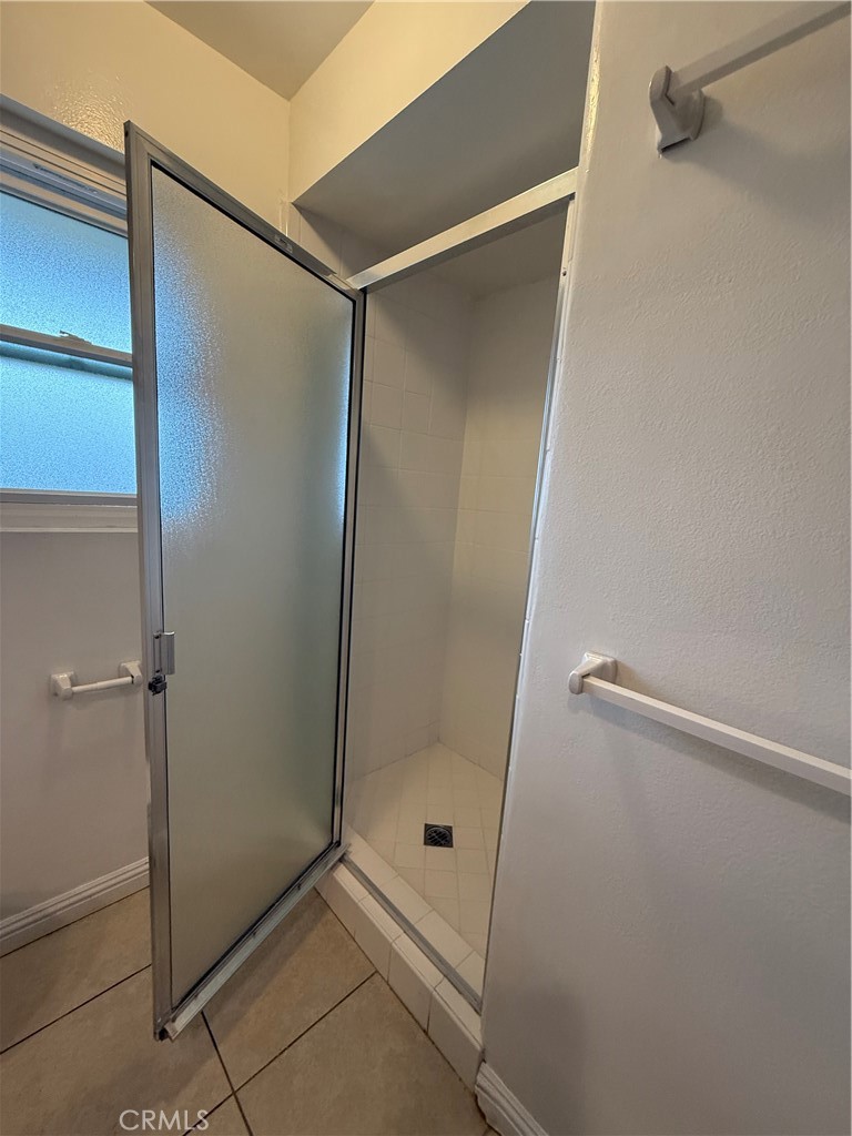 22711 Maple B Property Photo 23