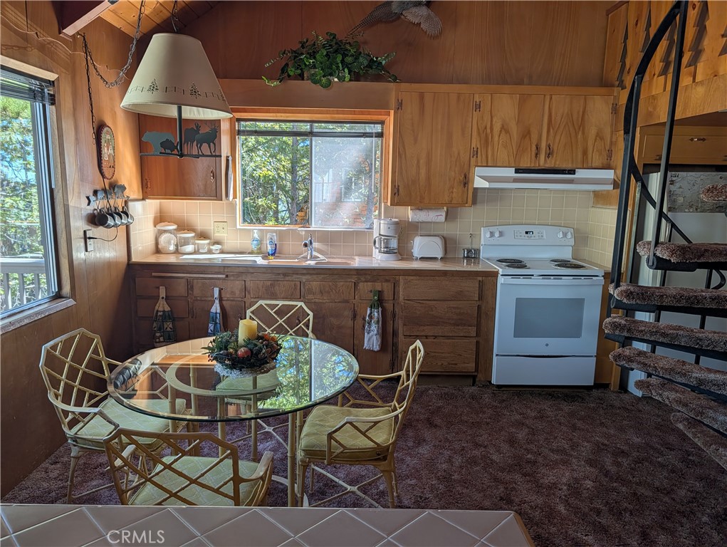 30762 Knoll View Property Photo 19