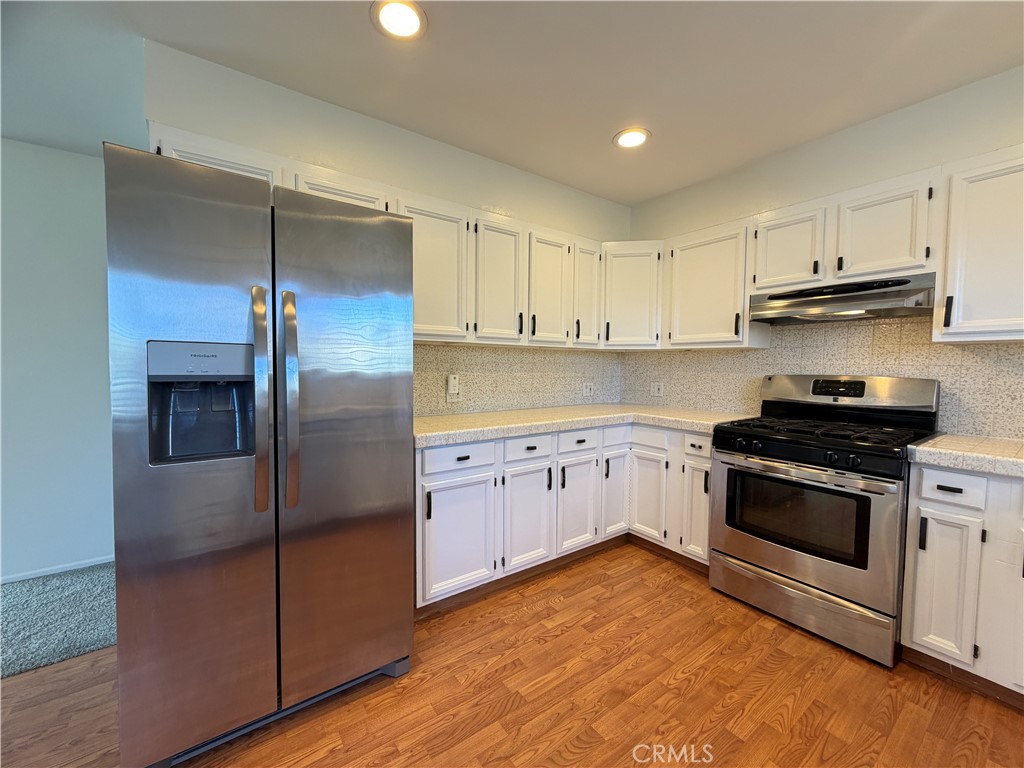 2103 Clark Lane B Property Photo 8