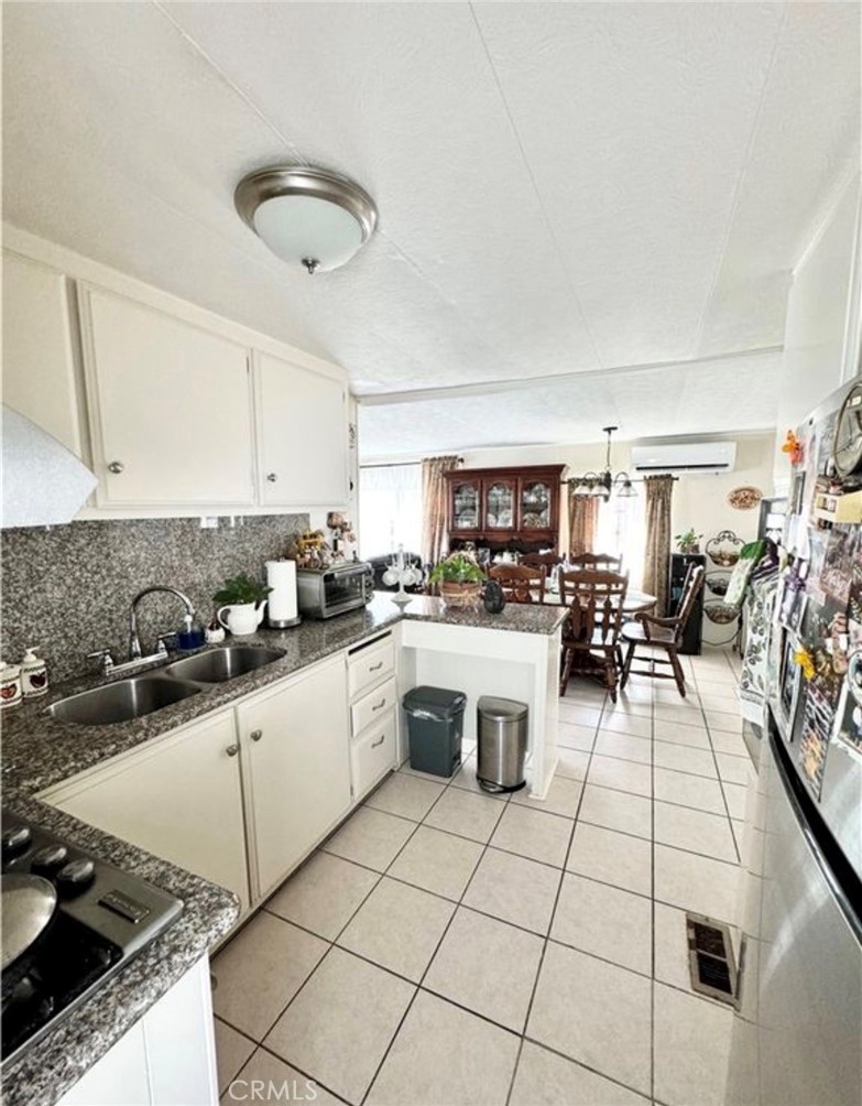 16601 Garfield Ave 91 Property Photo 5