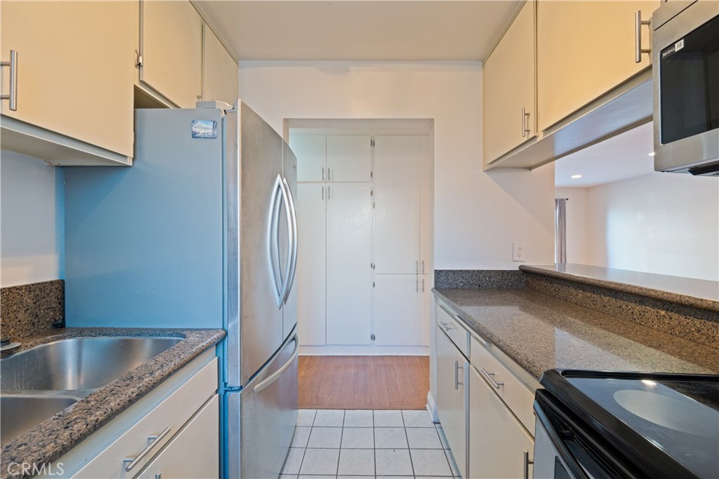 15 15th Street 8 Property Photo 10