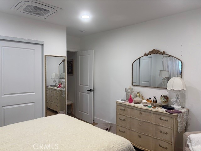 503 W Denni Property Photo 9