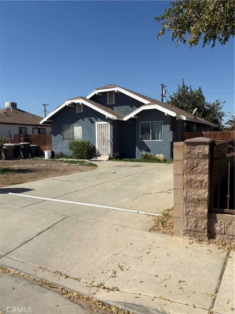 3609 Oliver Property Photo 1
