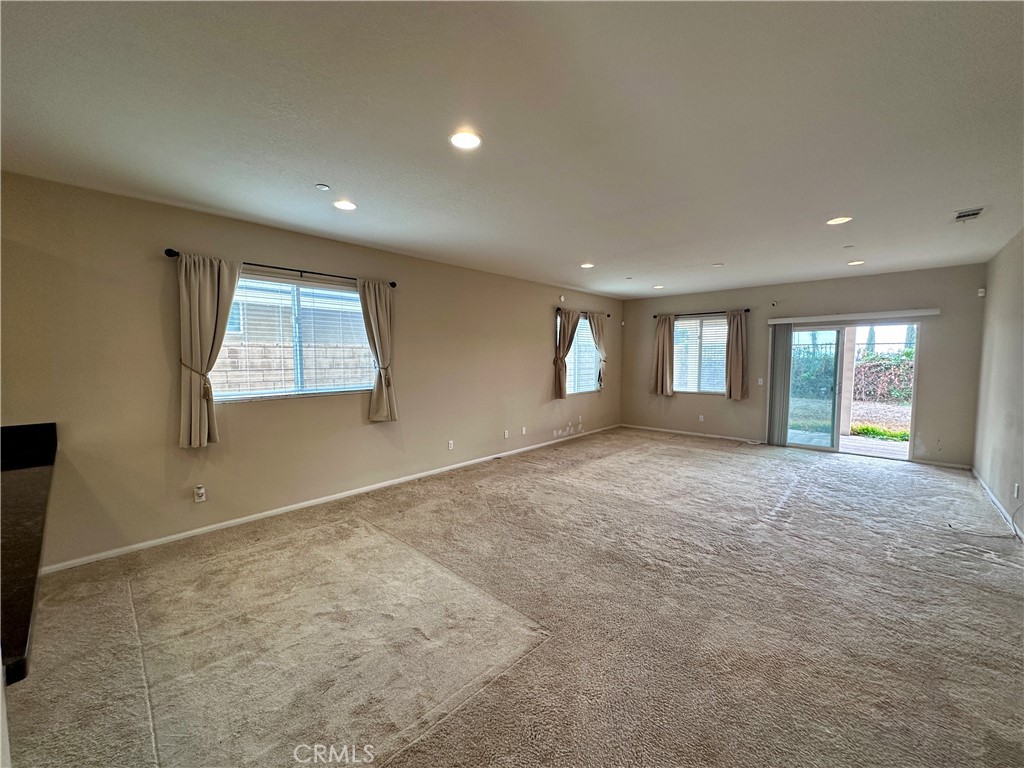 3127 W Penny Lane Property Photo 5