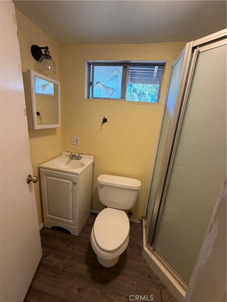 1110 S Los Robles Property Photo 7