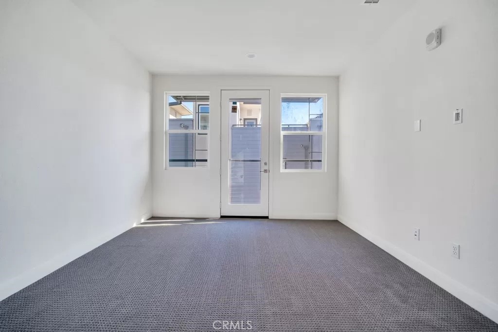 582 E Imperial Property Photo 5
