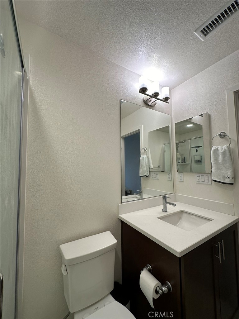 582 E Imperial Property Photo 13