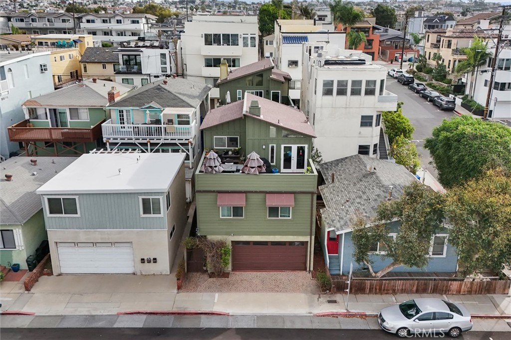 412 Manhattan Avenue Property Photo 3