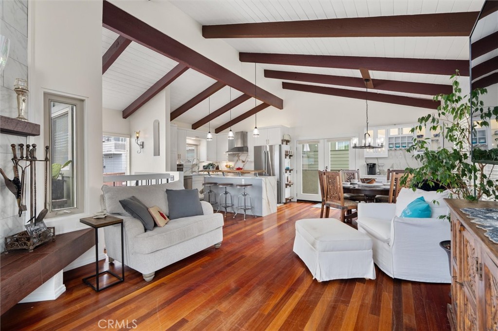 412 Manhattan Avenue Property Photo 4