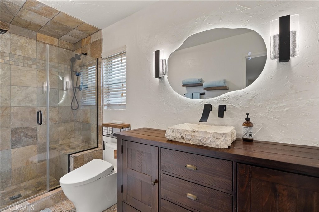 412 Manhattan Avenue Property Photo 10